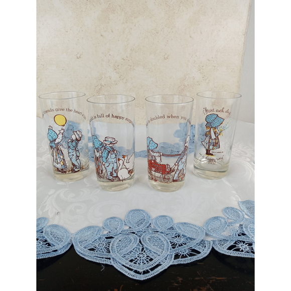 Vintage 1970's American Greetings Holly Hobbie Tumbler Glasses Blue Set of 4 - Picture 1 of 7